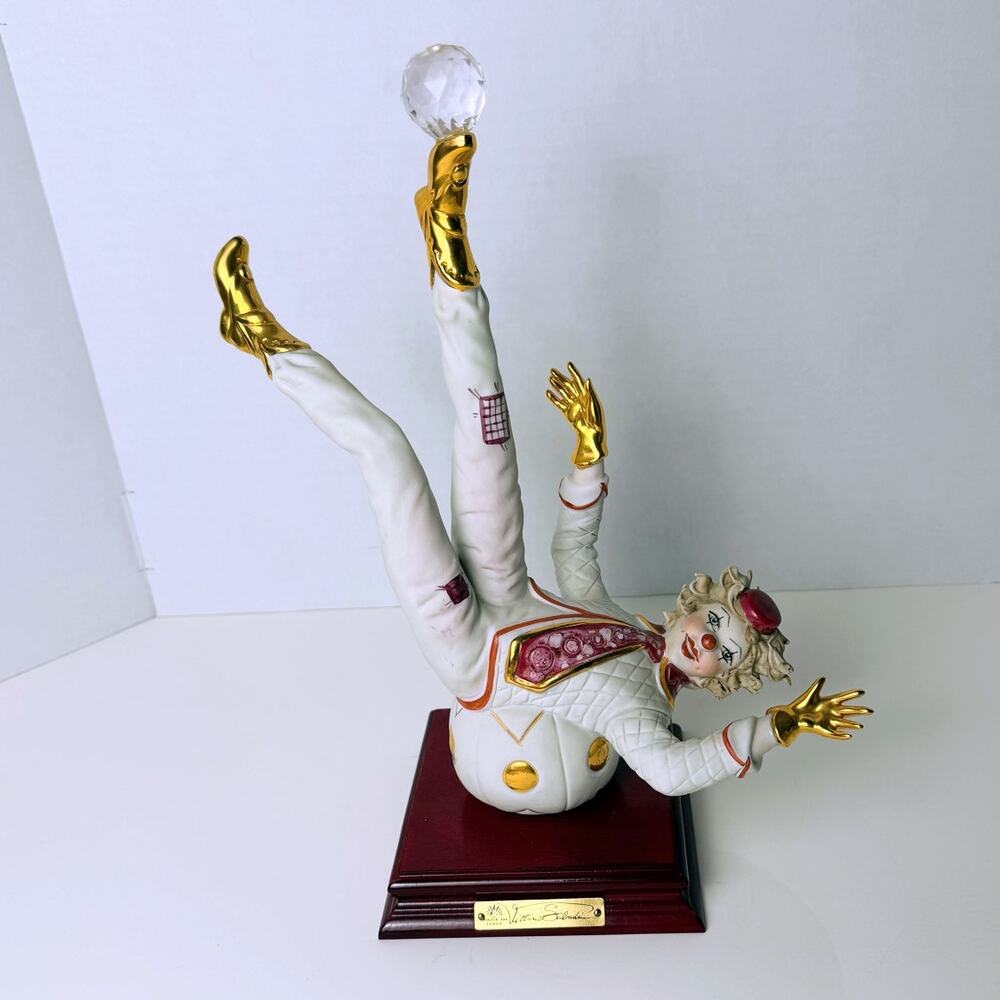 VTG Vittorio Sabadin Clown Figurine Capodimonte Italy Swarovski Crystal Gold 12”